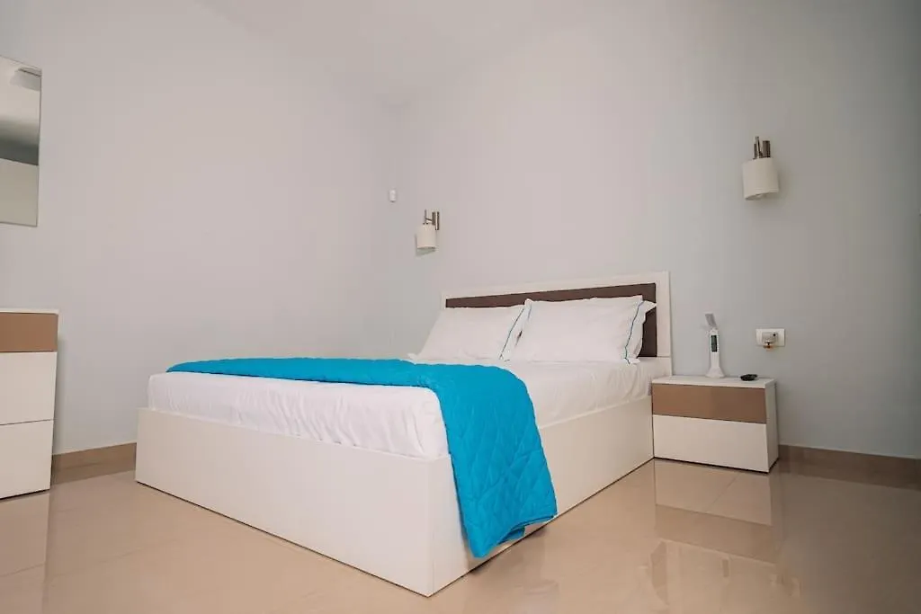 פאלאסה Vila&Apartments Kadare 0*,  אלבניה
